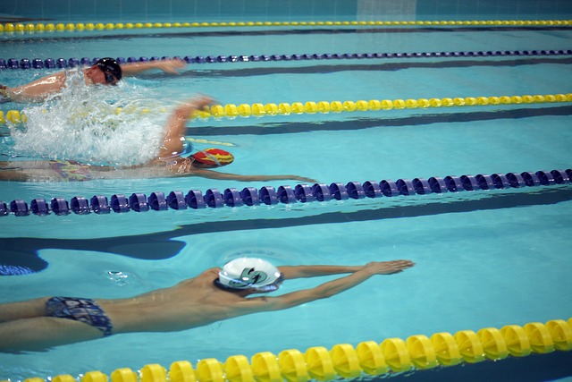 内蒙古多地滑雪场“开板”迎客，冬季旅游迅速升温